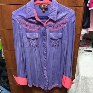 Western women’s long sleeve shirt
